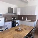 42 M2 D'elegance Avec Terrasse, Parking, Belle Vue * Collioure