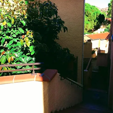 42 M2 D'elegance Avec Terrasse, Parking, Belle Vue