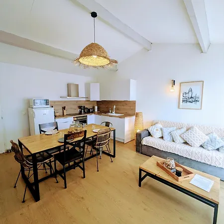 42 M2 D'elegance Avec Terrasse, Parking, Belle Vue Apartmán Collioure