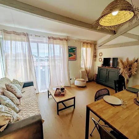 42 M2 D'elegance Avec Terrasse, Parking, Belle Vue Apartmán