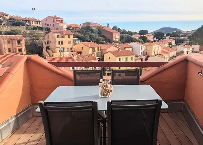 42 M2 D'elegance Avec Terrasse, Parking, Belle Vue Διαμέρισμα Κολιούρ