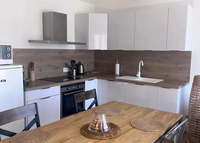 42 M2 D'elegance Avec Terrasse, Parking, Belle Vue * Κολιούρ